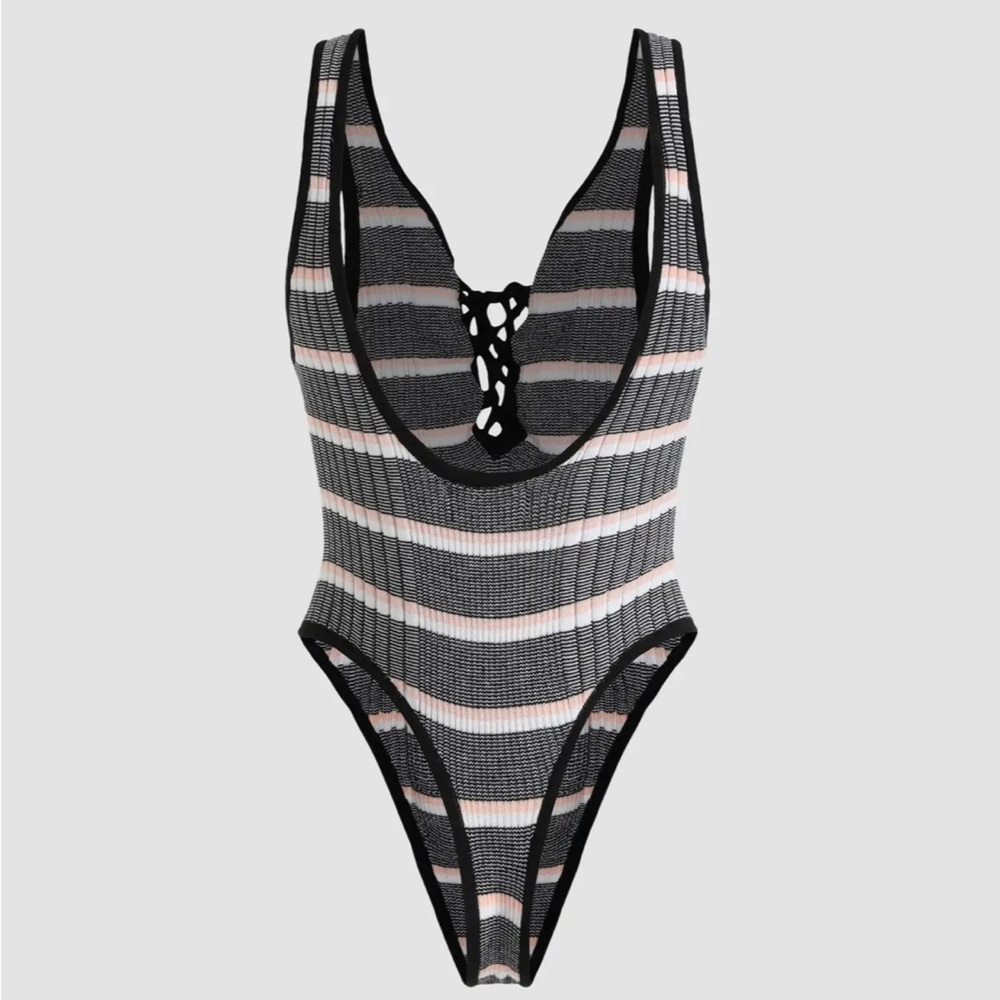 Cider NWT Deep V Bodycon Bodysuit, Medium - Picture 2 of 4